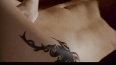 Cô gái nhỏ bé có cô gái tóc vàng phim sex tập thể hay